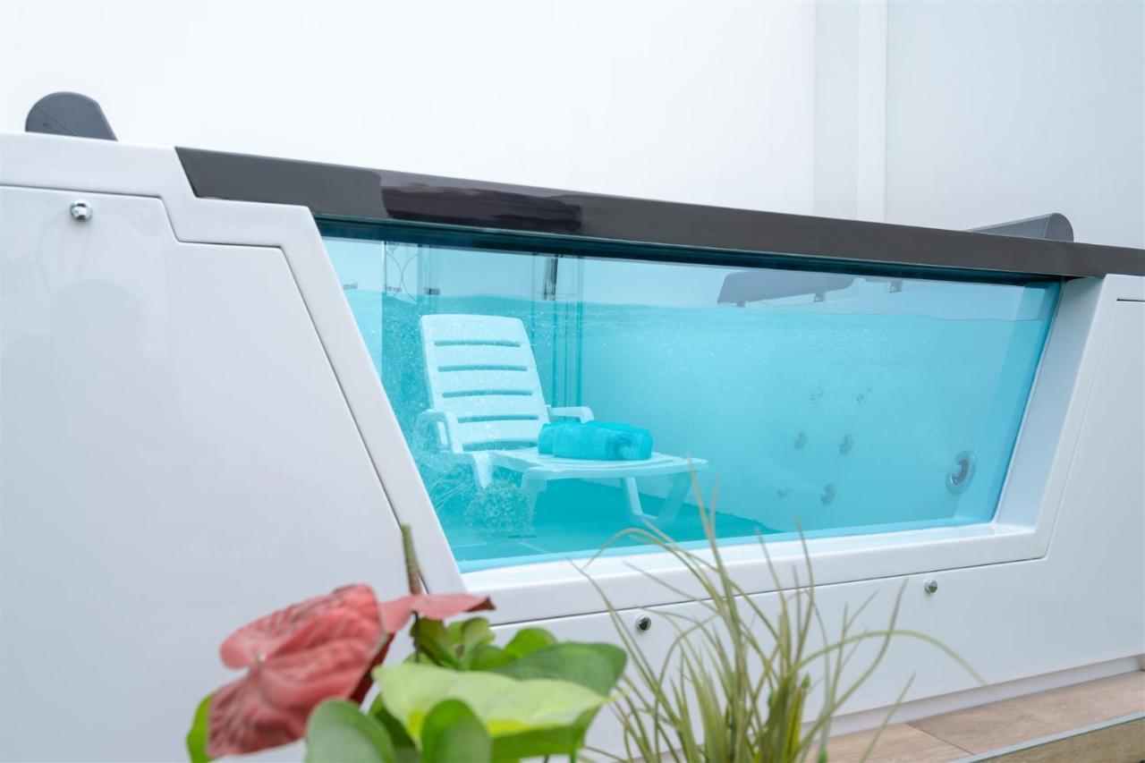 Penthouse With Private Jacuzzi By Globalstay *
