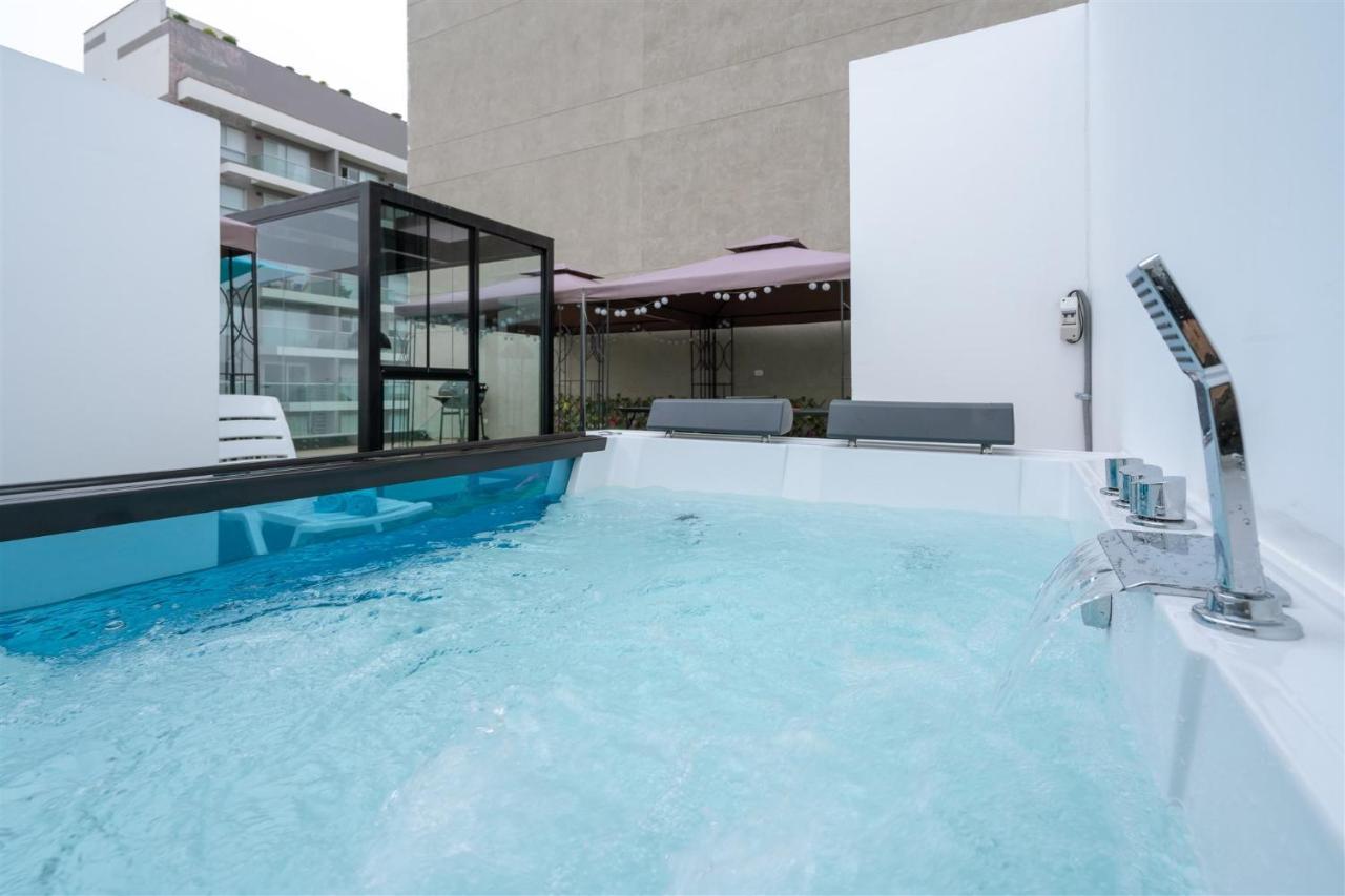 Penthouse With Private Jacuzzi By Globalstay